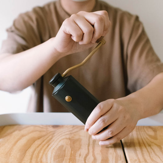 中階手搖雙軸承磨豆機