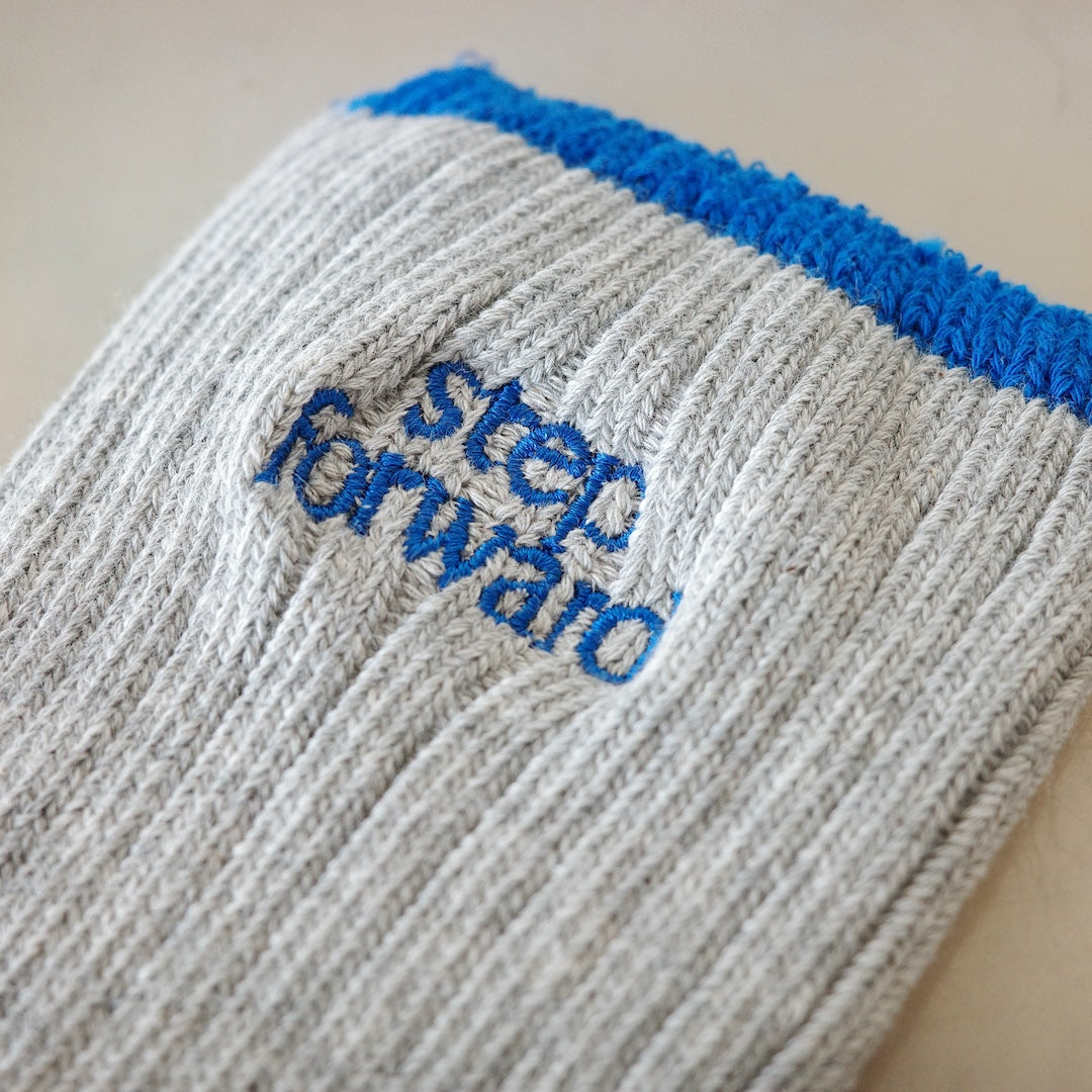step forward 刺繡拼色粗針織女襪(三雙一組)