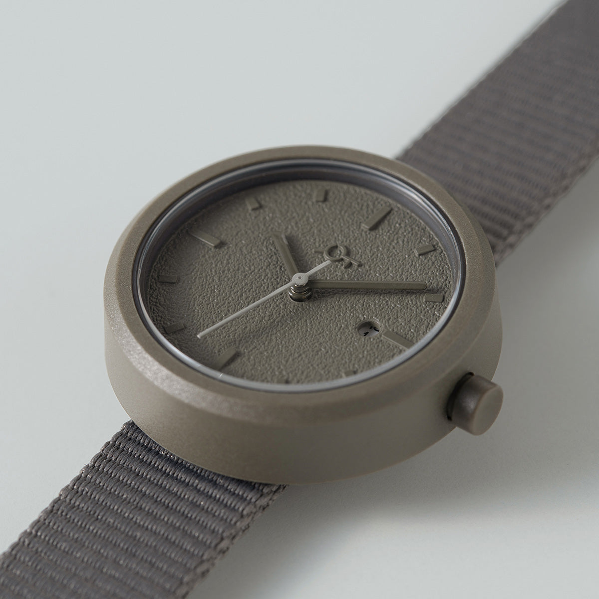日本再生樹脂手錶(女用32mm/卡其灰)