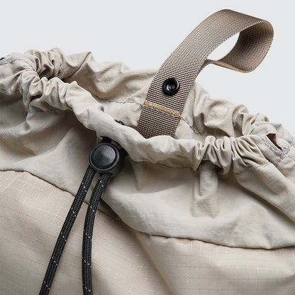 防潑水輕量束口小包（沙）