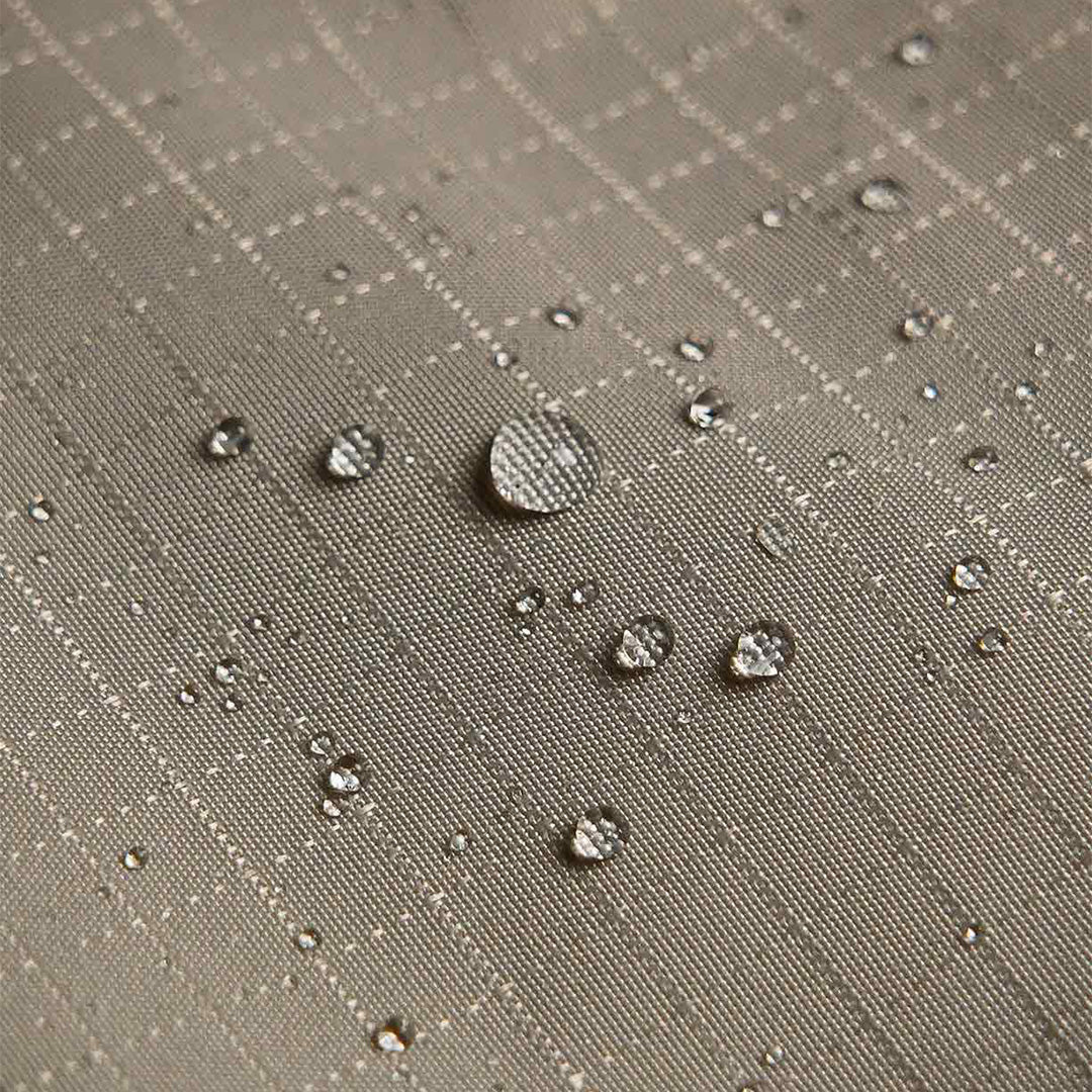 防潑水輕量束口小包（沙）