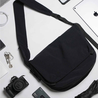 Essential  6.5L 隨行郵差包