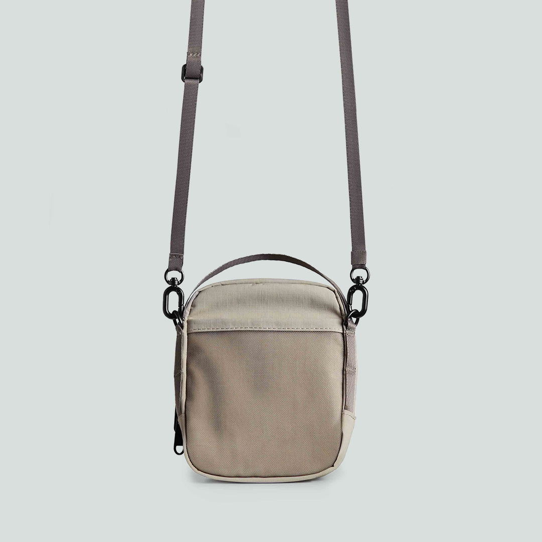 Essential  0.5L 隨行小包