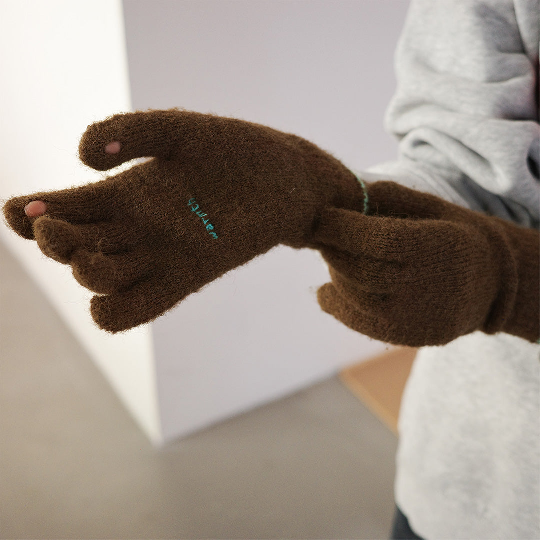 hands full of warmth 刺繡針織 女用手套