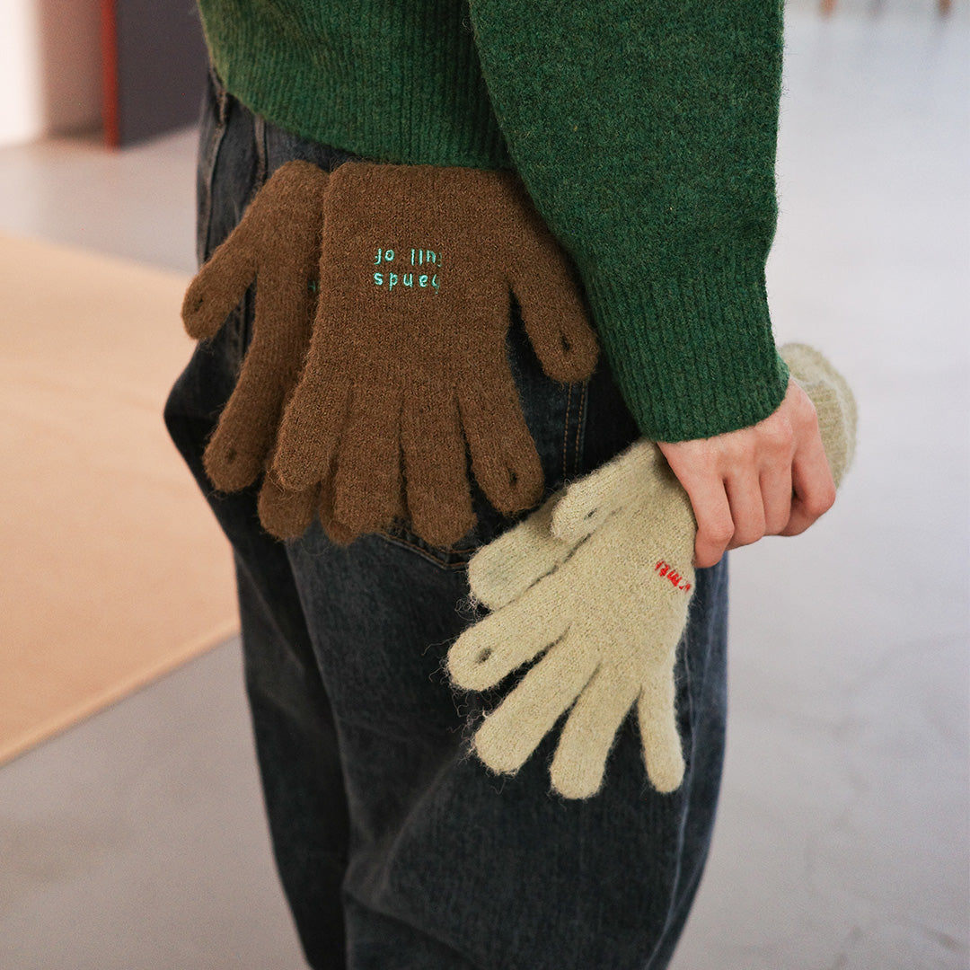 hands full of warmth 刺繡針織 女用手套
