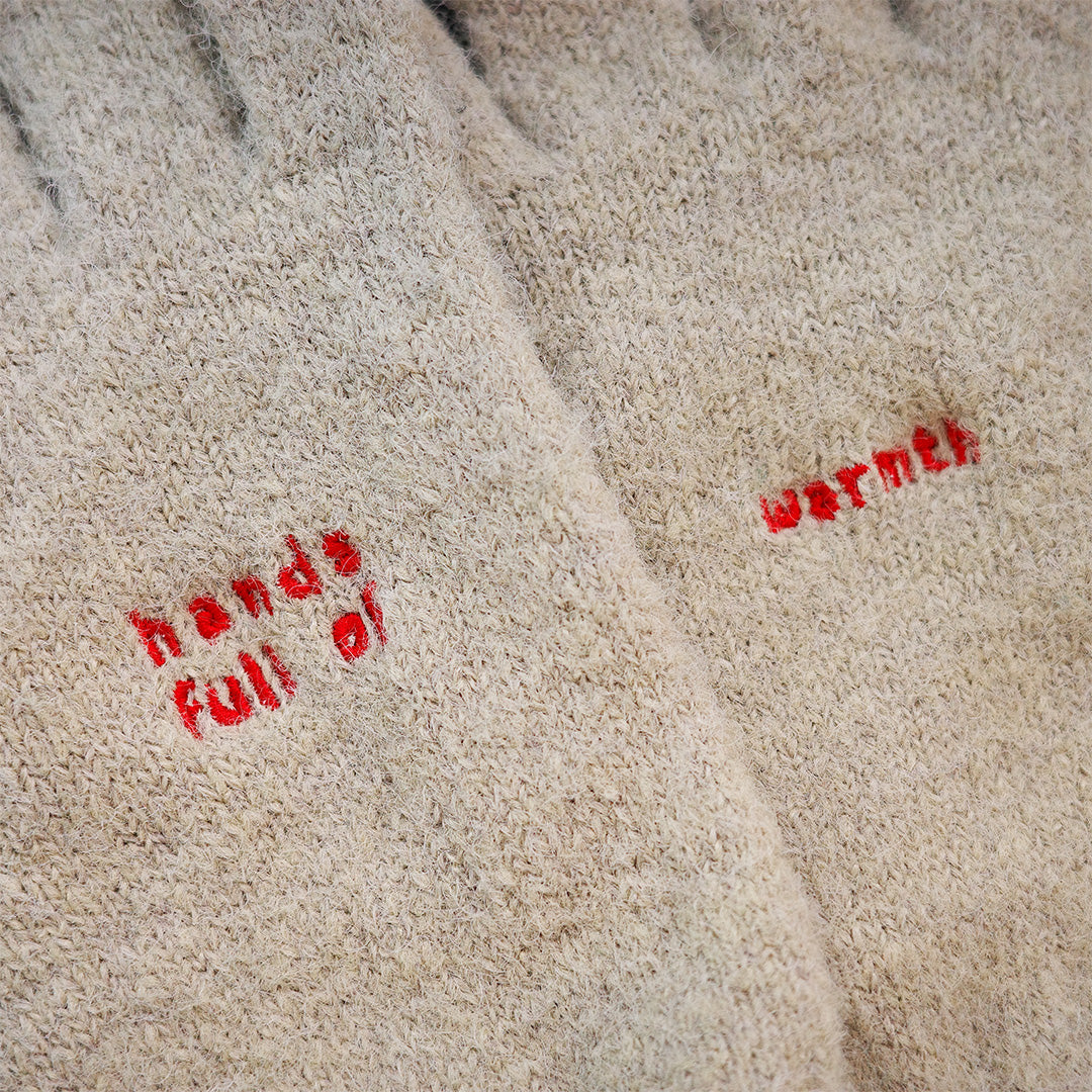 hands full of warmth 刺繡針織 女用手套