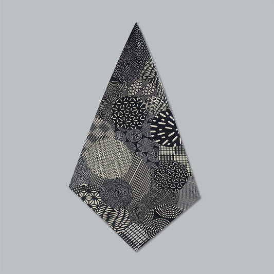 京都 手工型絵染  風呂敷（丸取小紋）