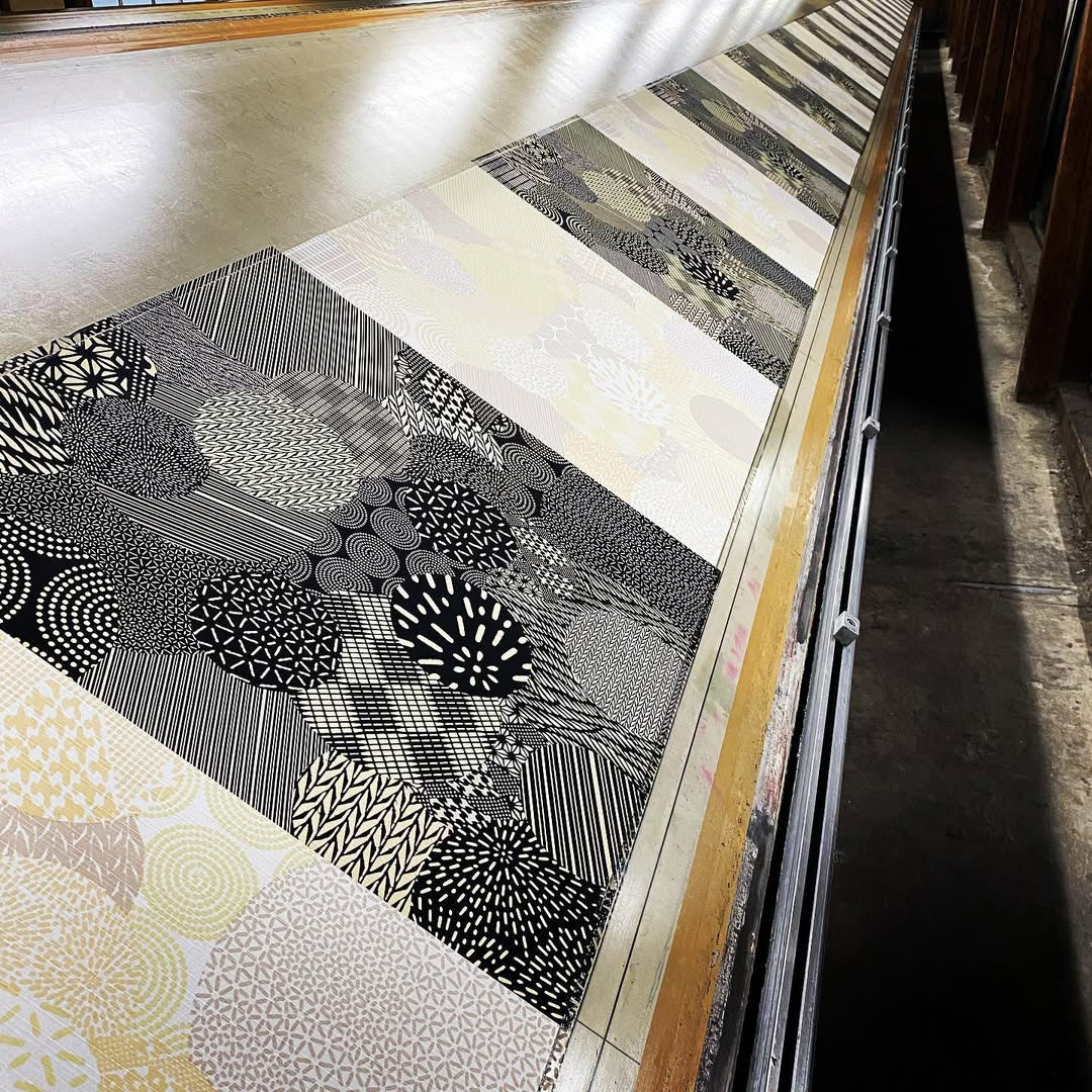 京都 手工型絵染  風呂敷（丸取小紋）