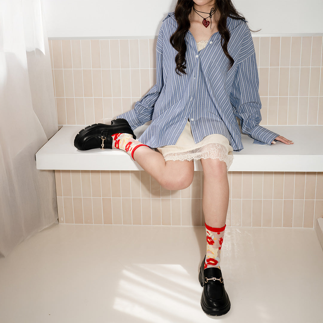 蘋果紅小花透紗中筒女襪