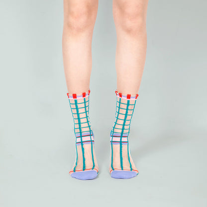 一抹綠點點格子透紗中筒女襪