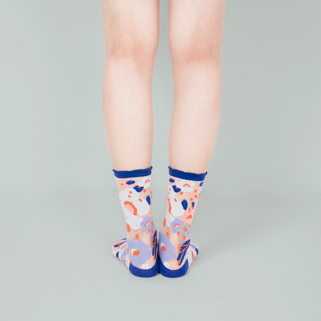 波斯藍小花透紗中筒女襪