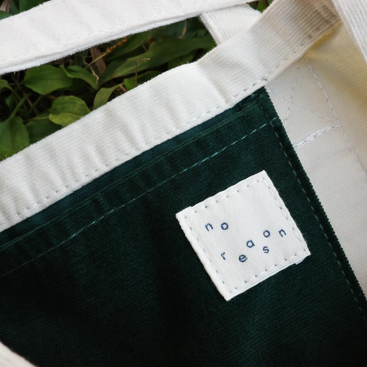 synchronicity 多口袋大容量燈芯絨托特包(白）