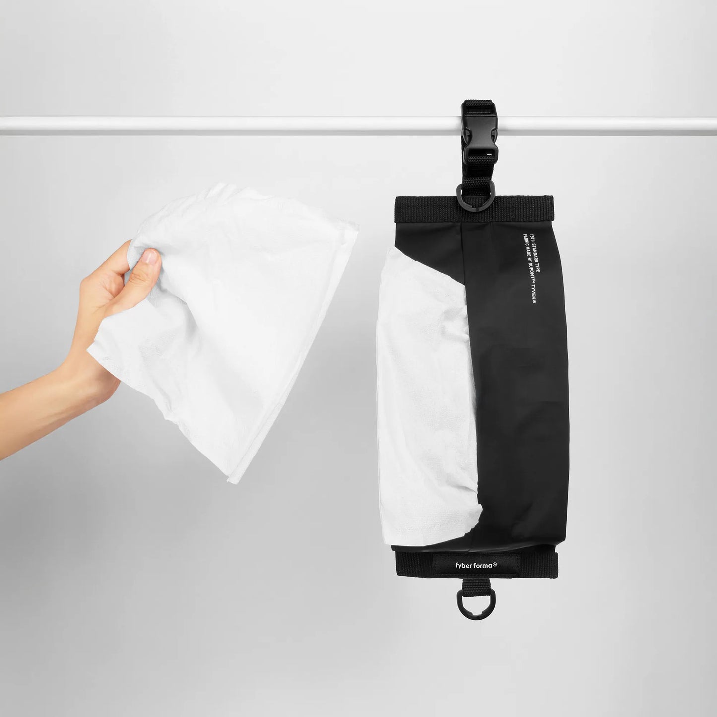 Tyvek® 超輕量 吊掛式衛生紙套